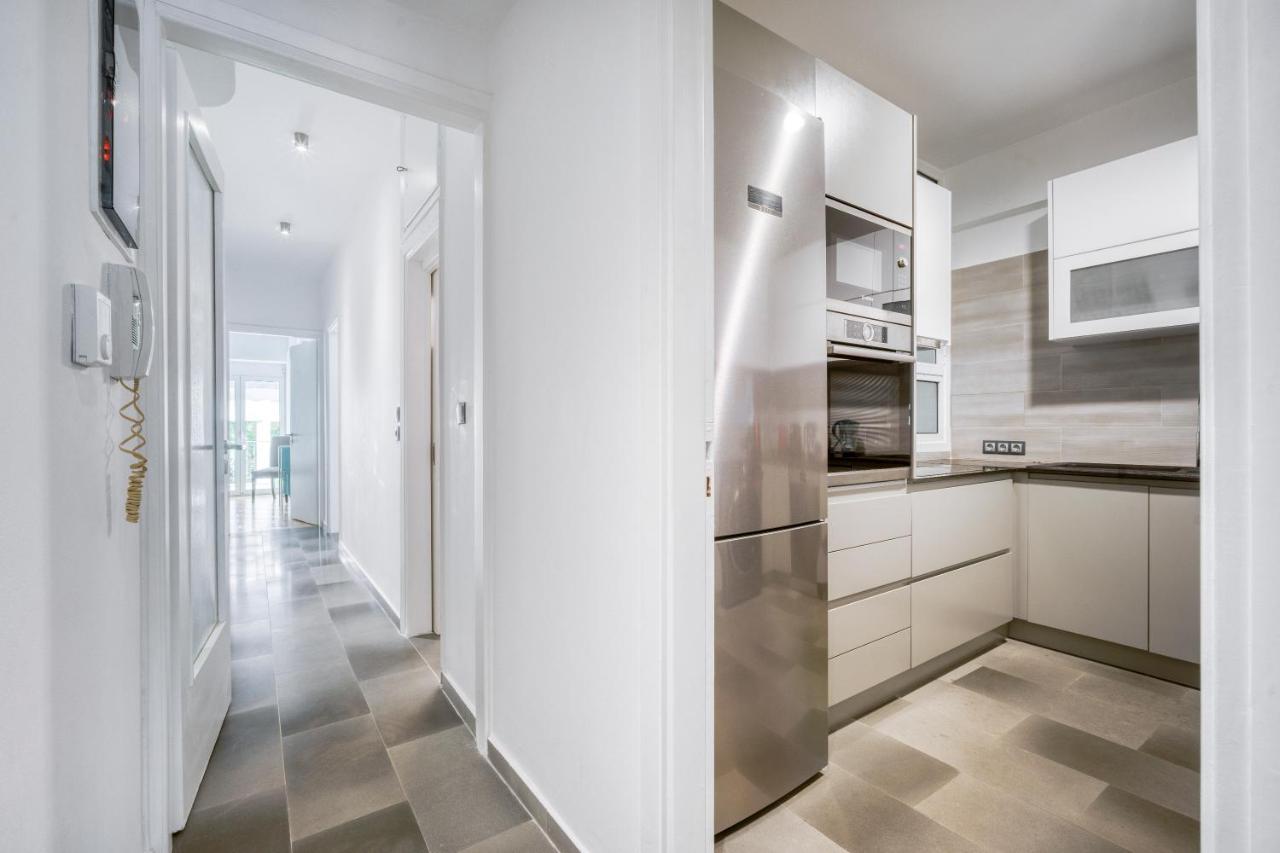 Bright Spacious Luxury Apartment In Prime Central Athen Exterior foto