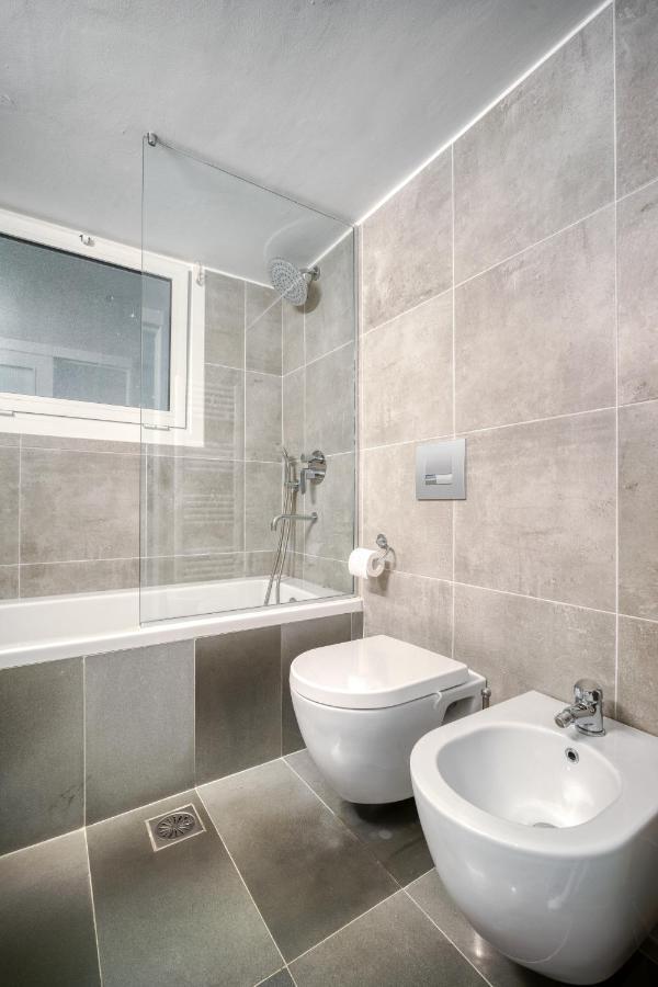 Bright Spacious Luxury Apartment In Prime Central Athen Exterior foto