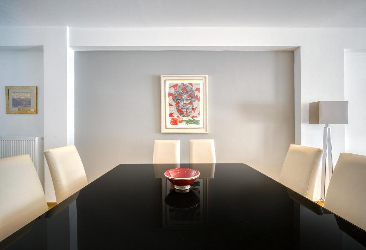 Bright Spacious Luxury Apartment In Prime Central Athen Exterior foto