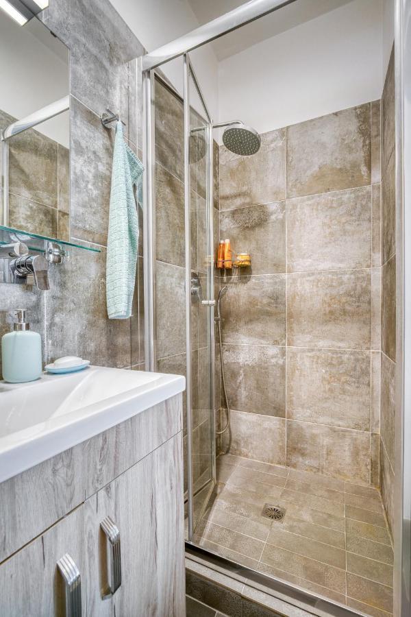 Bright Spacious Luxury Apartment In Prime Central Athen Exterior foto
